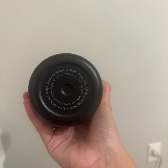 Owala Black Water Bottle - Picture 3 of 3